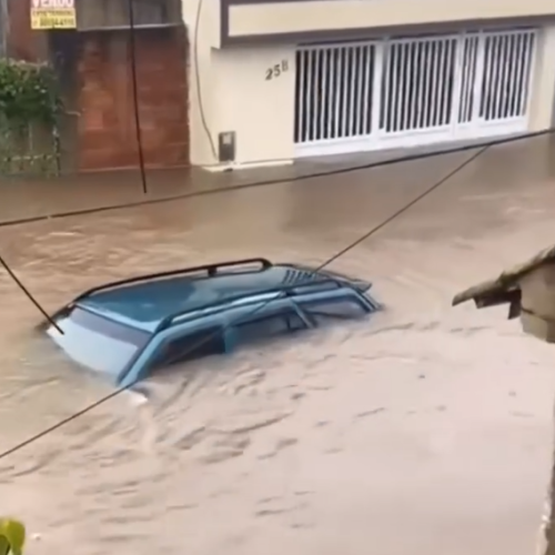 Chuva forte deixa quase 200 desalojados em Angra dos Reis; volume acumulado é de 347 mm em 48h