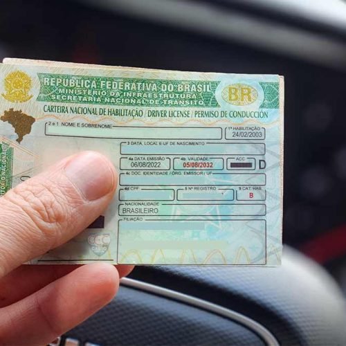 Câmara discute reverter mudanças do governo na CNH e reduzir idade mínima para dirigir