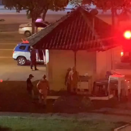 Homem é assassinado e mulher é baleada em Itaperuna na madrugada deste sábado (27)
