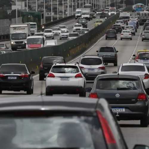 Detran RJ prorroga calendário de licenciamento de veículos