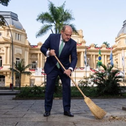 Ricardo Couto amplia mudanças e governo do Rio exonera 116 servidores