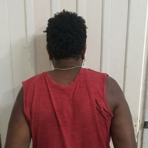 Homem é preso por importunação sexual após se masturbar ao lado de mulher em ponto de ônibus em Cachoeiro (ES)