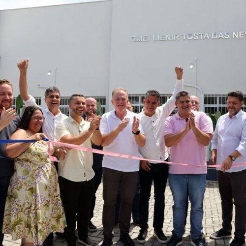 Governo do Estado ES inaugura centro de Educação Infantil e amplia número de vagas em Viana (ES)