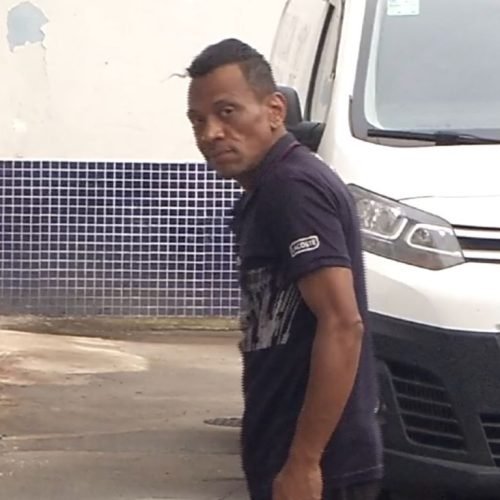 Homem tenta esfaquear a ex e acerta bebê em Vitória (ES)