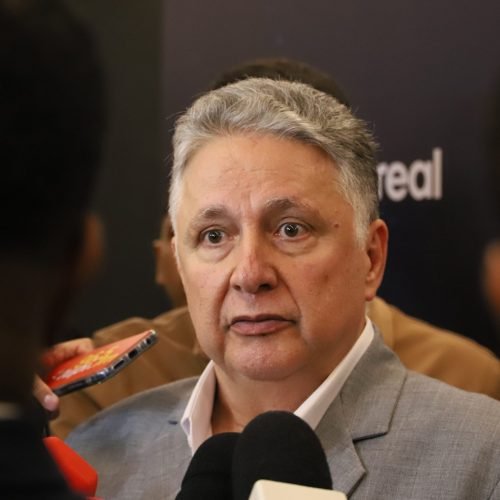 Garotinho desiste de recurso e abre caminho para vitória de Douglas Ruas no 1º turno