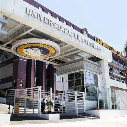 Universidade Vila Velha é vendida para fundo dos Emirados Árabes e passa a integrar grupo internacional