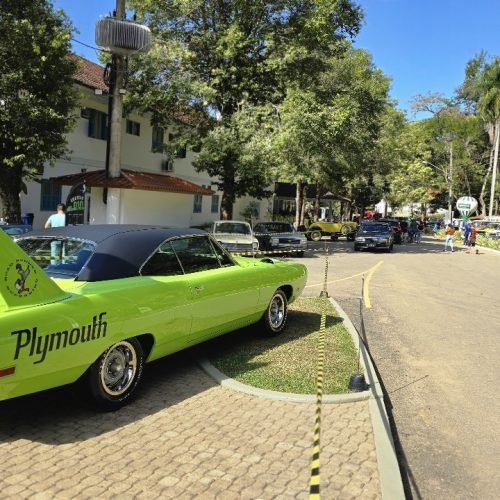 XIII Passeio de Veículos Antigos movimenta Raposo com cultura, nostalgia e aquecimento da economia local