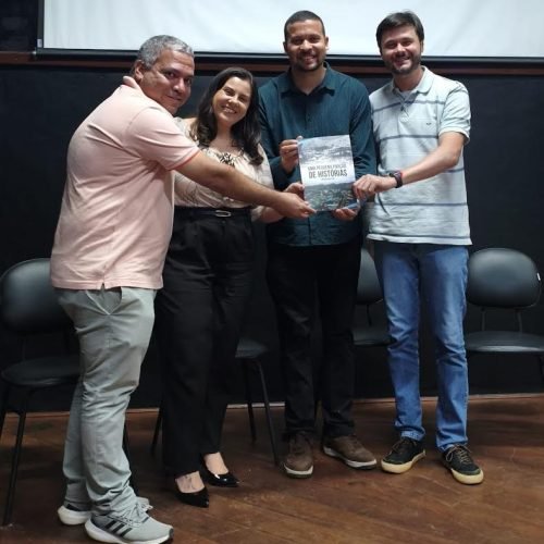 Porciúncula (RJ) celebra marco histórico com lançamento de livro didático sobre a história do Município