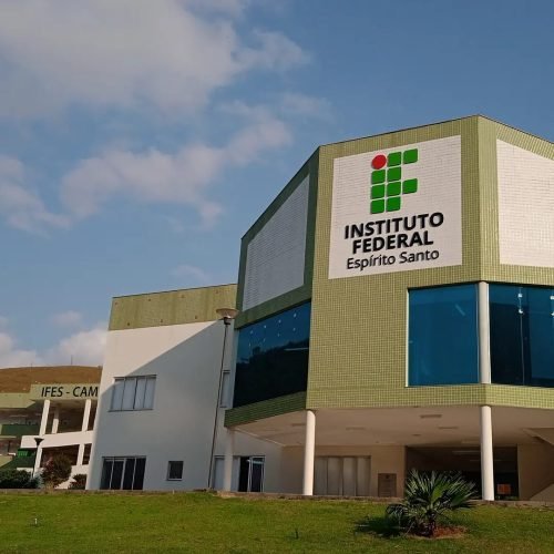 Mais de 18 concursos e seleções abertas no Espírito Santo oferecem vagas com salários de até R$ 11 mil