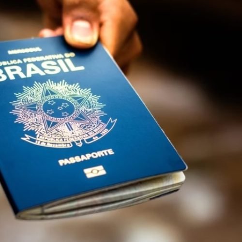 Após visita de Lula, China isenta visto para turistas brasileiros