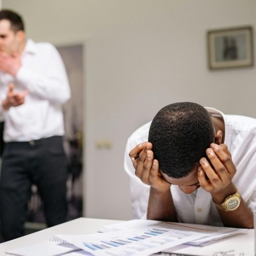 Brasil tem maior nº de afastamentos do trabalho por ansiedade e depressão em 10 anos