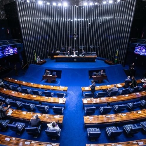 Senado votará projeto que cria regras nas redes contra a ‘adultização’ de crianças e adolescentes; veja os pontos