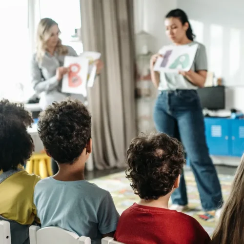 Sete mil vagas abertas em cursos gratuitos para professores no RJ