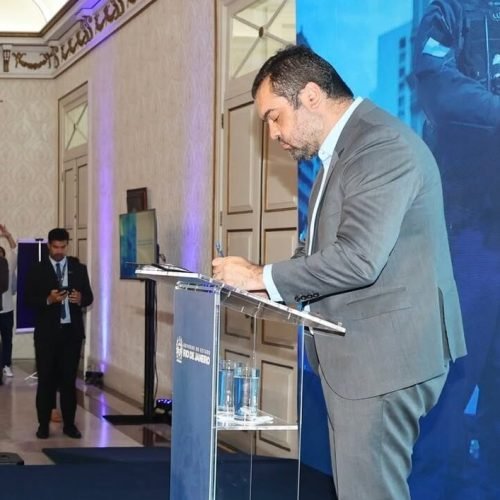 Governador do Rio Cláudio Castro assina decreto de reestruturação operacional e administrativa da Polícia Militar do Rio de Janeiro