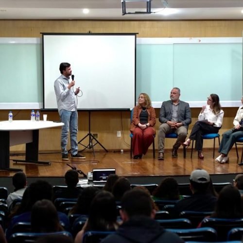 Prefeito de Porciúncula apresenta avanços da cafeicultura em congresso estadual de agronomia