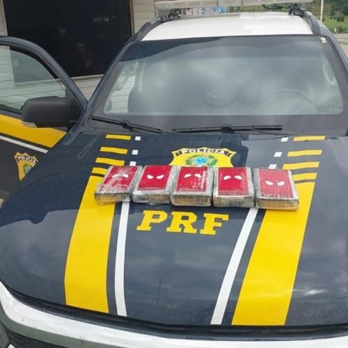 PRF apreende mais de 5,5 kg de cocaína após fuga de motorista na BR-356, em Itaperuna (RJ)
