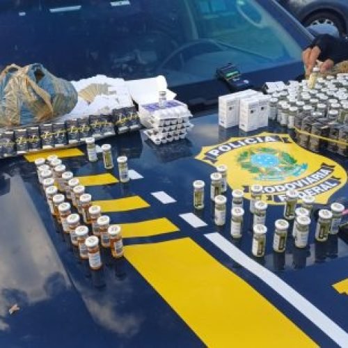 Em Casimiro de Abreu, PRF apreende medicamentos proibidos e sem nota fiscal
