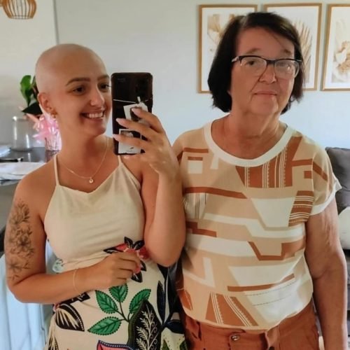 Mãe e filha descobrem câncer de mama com semanas de diferença e enfrentam tratamento lado a lado em Muriaé (MG)