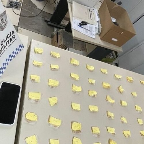 Adolescente é apreendido por suspeita de tráfico de drogas em Itaperuna (RJ)