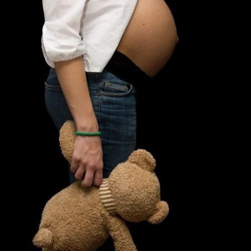 Câmara aprova projeto que pode dificultar aborto legal em crianças vítimas de estupro
