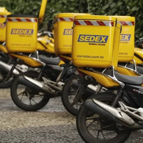 Fim da greve dos Correios: após 15 dias paralisados, trabalhadores retomam atividades nesta sexta (25)