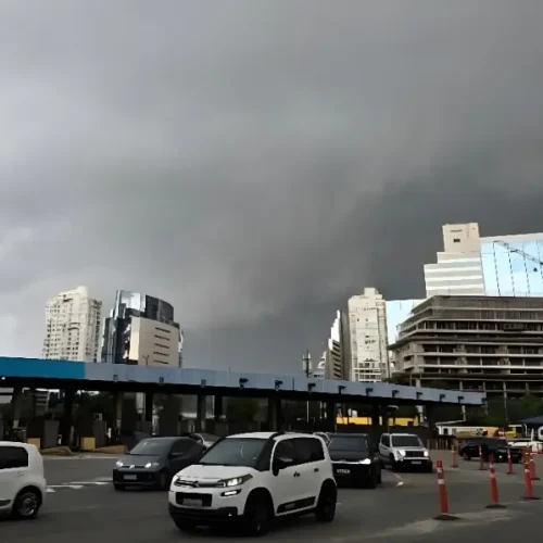 Sábado (5) será de alerta de tempestade para 50 cidades do ES