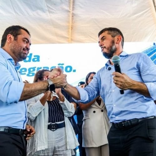 Cláudio Castro oficializa licença para viagem e Bacellar volta ao comando do estado