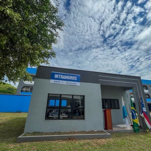 Santo Antônio de Pádua inaugura Laboratório de Iniciação Científica “Intramuros”