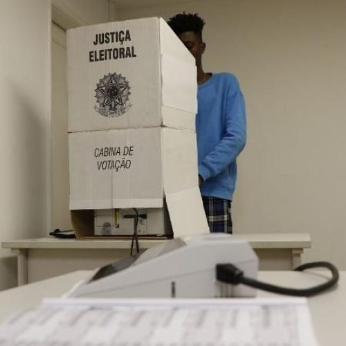 TRE-RJ fará retotalização dos votos para governador neste sábado (10)
