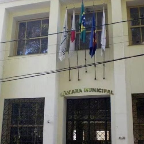Câmara de Cataguases abre concurso com salários de até R$ 6 mil