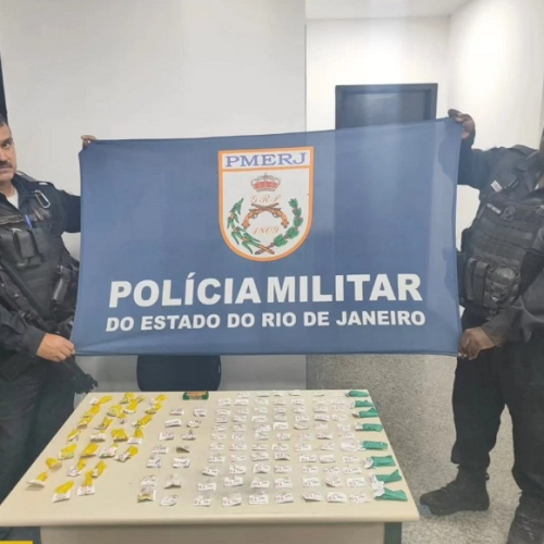Suspeitos fogem e deixam sacola com cocaína, crack e maconha em Itaperuna (RJ)