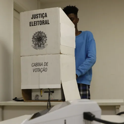 Eleições 2026: veja o que o eleitor precisa saber antes de votar neste domingo (04)
