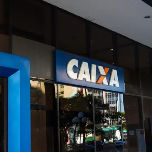 CAIXA abre estágio com vagas para todo o Brasil e bolsa de até R$ 1,8 mil