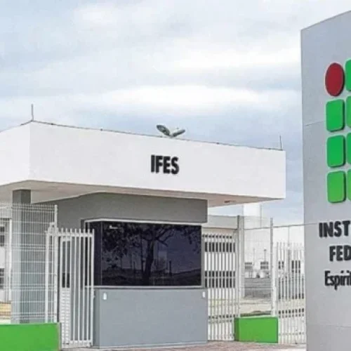 Ifes abre concurso com salários de até R$ 5,9 mil e inscrições até 15/12
