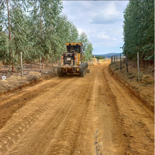 Prefeitura de Miracema realiza limpeza e manutenção nas estradas que ligam o município aos distritos rurais