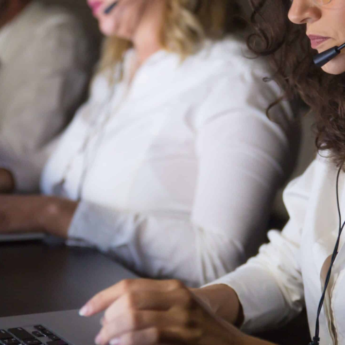 Decreto obriga atendimento por humanos nos serviços ao consumidor todos os dias entre 8h e 20h