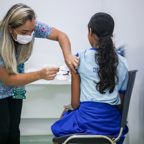 Itaperuna inicia mutirão de vacinação nas escolas nesta quarta-feira (01)