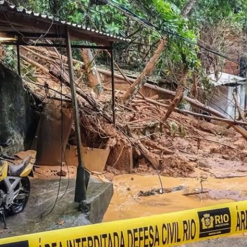 Defesa Civil alerta para risco de deslizamentos e alagamentos em municípios do RJ