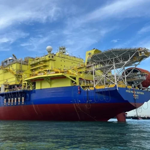 Petrobras retoma produção de petróleo no Espírito Santo