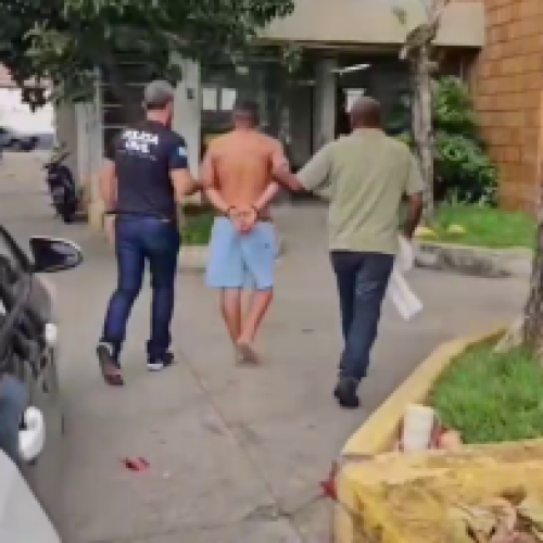 Homem é preso após ameaçar matar ex-companheira e filha de 2 anos em Campos dos Goytacazes (RJ)