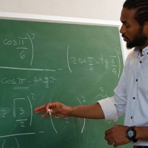 MEC publica edital do concurso unificado para professores