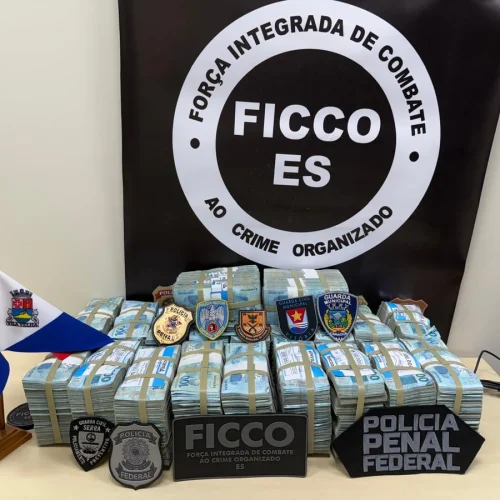 PF apreende R$ 2 milhões em ação contra lavagem de dinheiro no ES