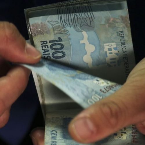 Governo do Estado paga primeira parcela do 13° salário do funcionalismo na segunda-feira