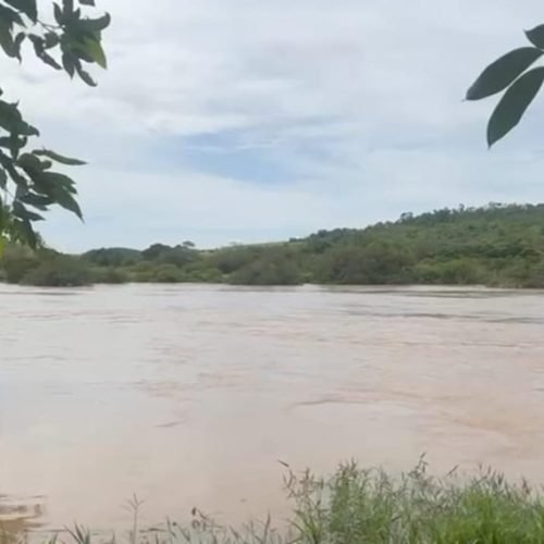 Defesa Civil de Santo Antônio de Pádua Mobiliza Pontos de Apoio Devido às Cheias do Rio Pomba