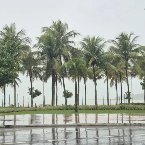 Frente fria chega ao ES nesta semana e provoca chuva no feriado
