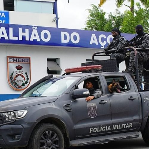 Operação policial mobiliza forças de segurança após confrontos na Vila Brasília, em Volta Redonda (RJ)